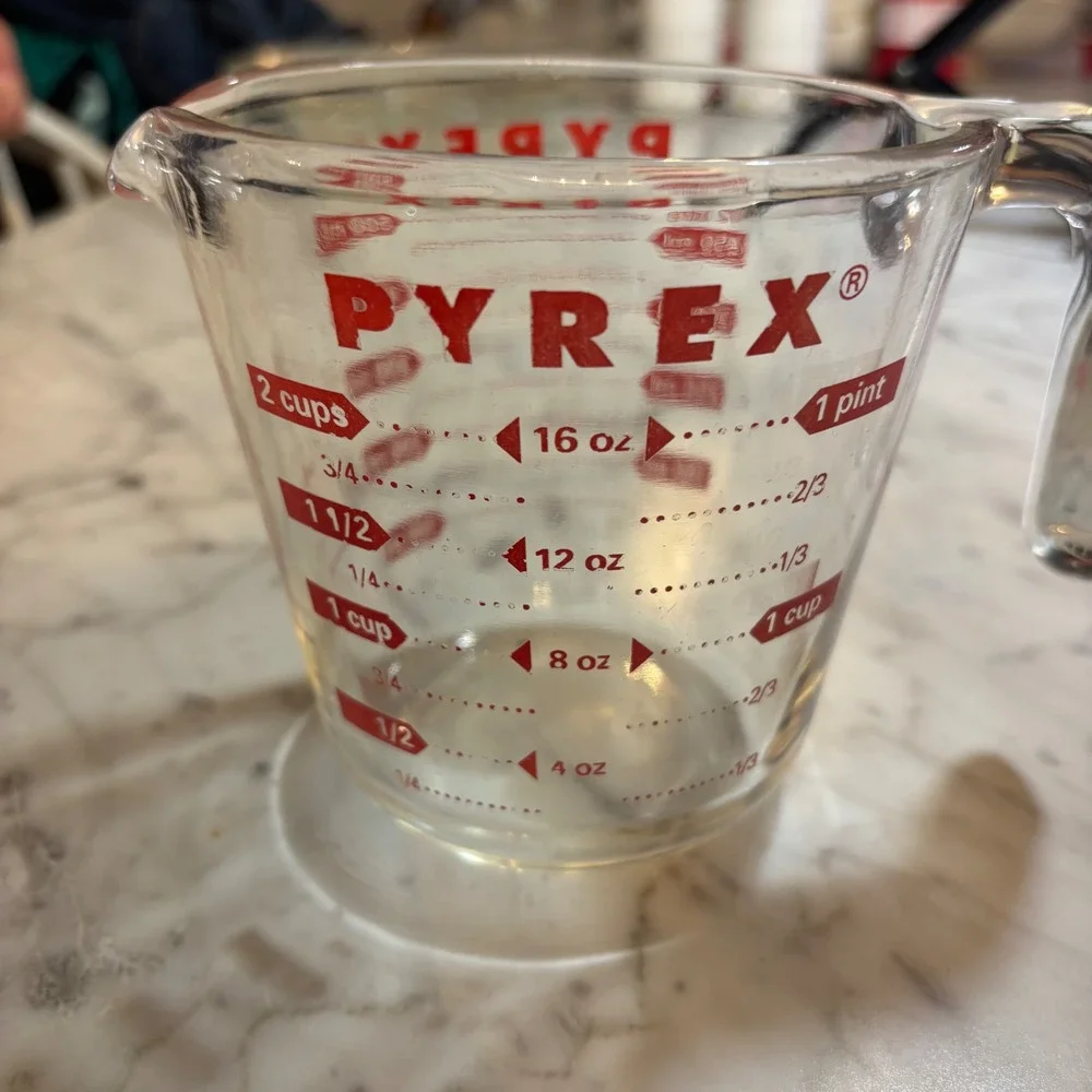 Vintage Pyrex 2 Cup Glass Measuring Cup Red Lettering 1 Pint 16 oz 500 ml